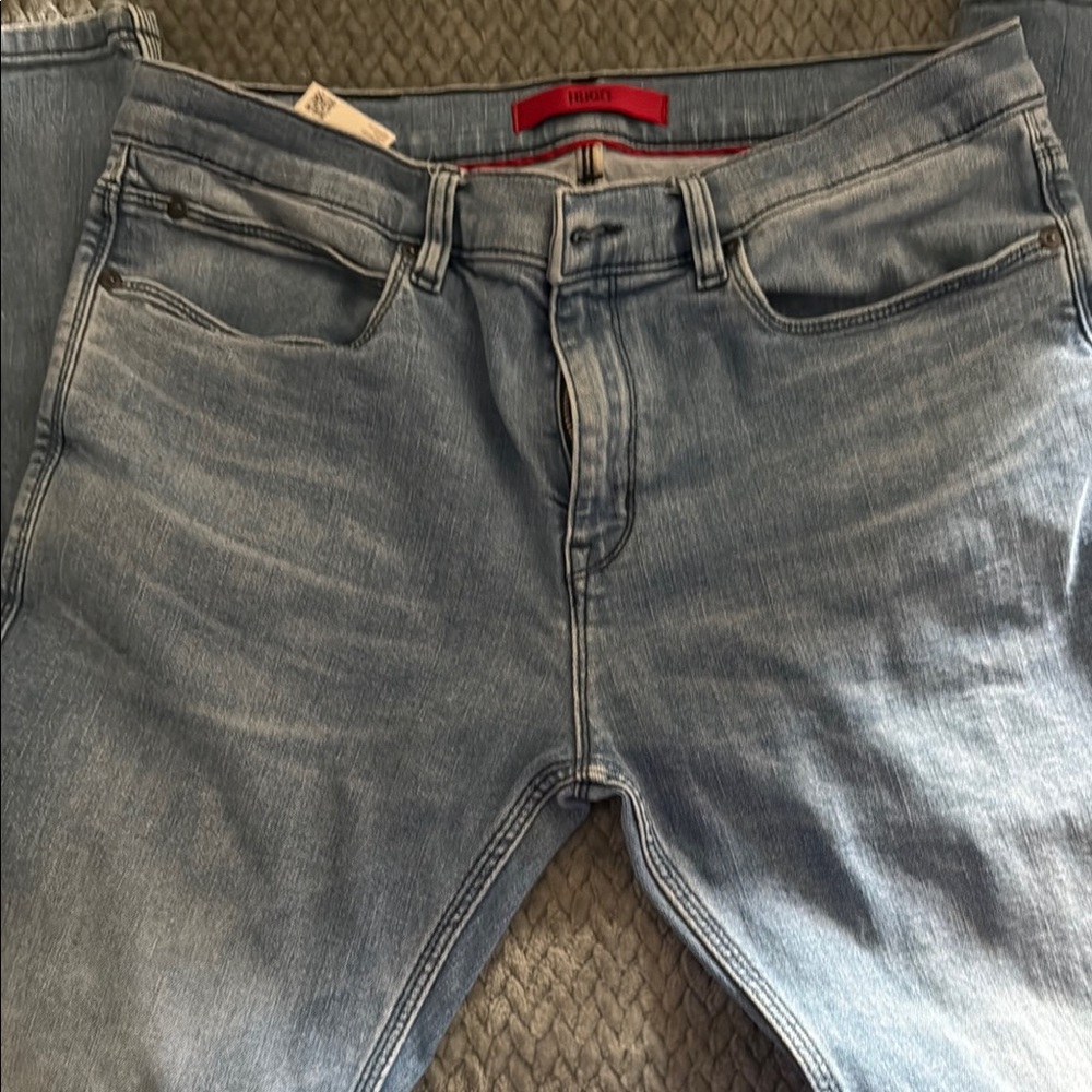 Hugo Boss Men's Blue Slim Jeans size 31